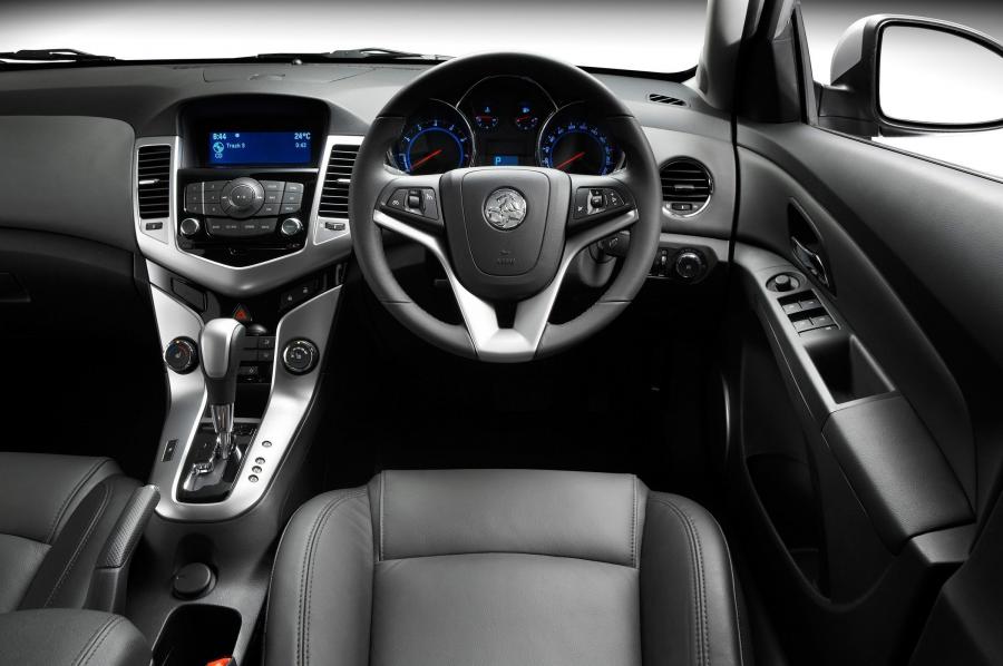 Holden Cruze Sedan 2009 года  (фото 14 из 35)